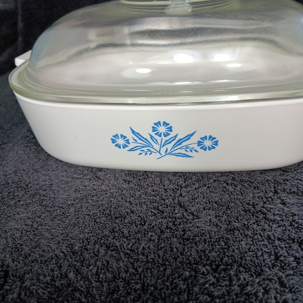 Vintage Corning Ware Blue Cornflower Casserole Dish W/Lid 10in Square NB - Picture 12 of 12